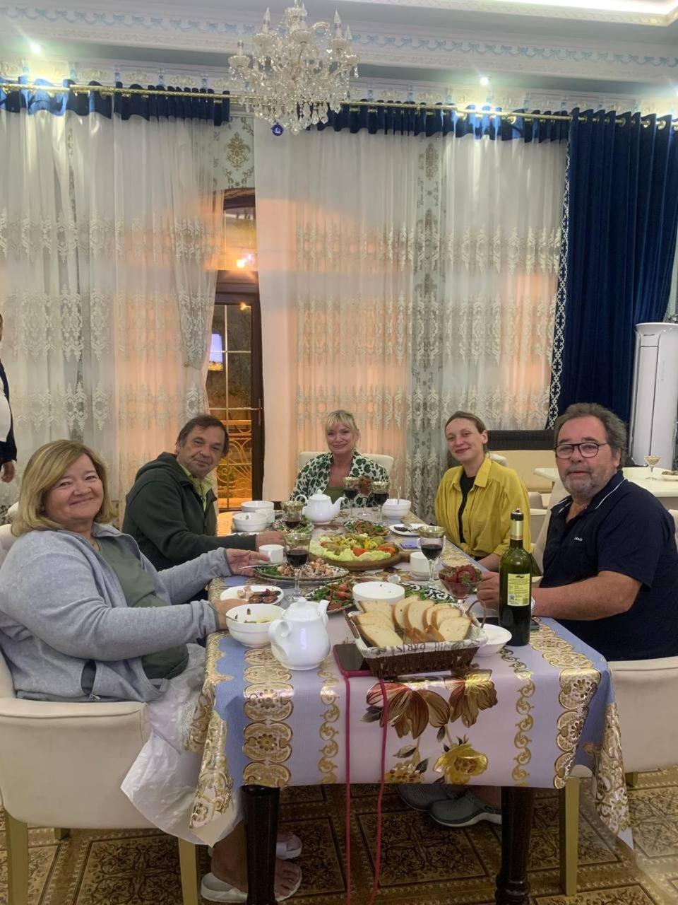 Uyut Inn Hotel Samarkand Buitenkant foto